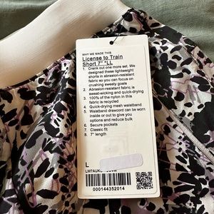 NWT license to train shorts